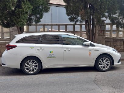 Taxi Calderon Peal Zona Sierra C. en Peal de Becerro