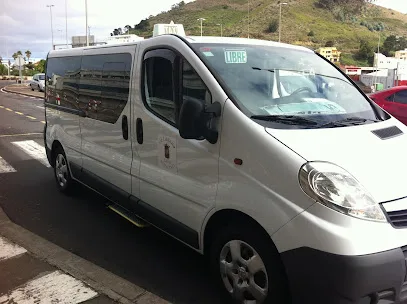 Auto Taxi Adaptado(Eurotaxi) Y 9 Plazas en La Laguna