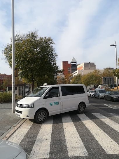 Taxi J. Rueda en Castellet i la Gornal