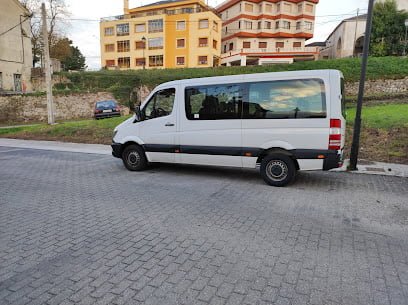 Taxi De La Caridad &Quot;Daniel-Xanon&Quot; en Boal
