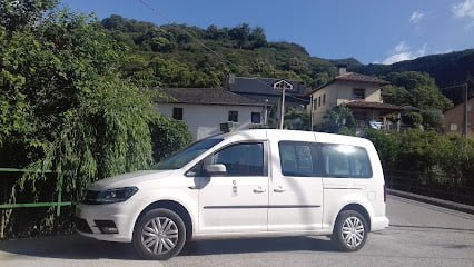 Taxi José Manuel LóPez en Villafranca del Bierzo