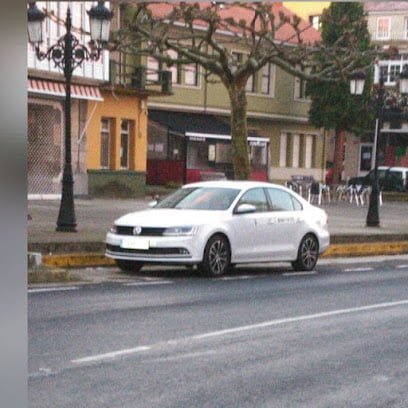 Servicio De Taxi Adrian Lema en Camariñas